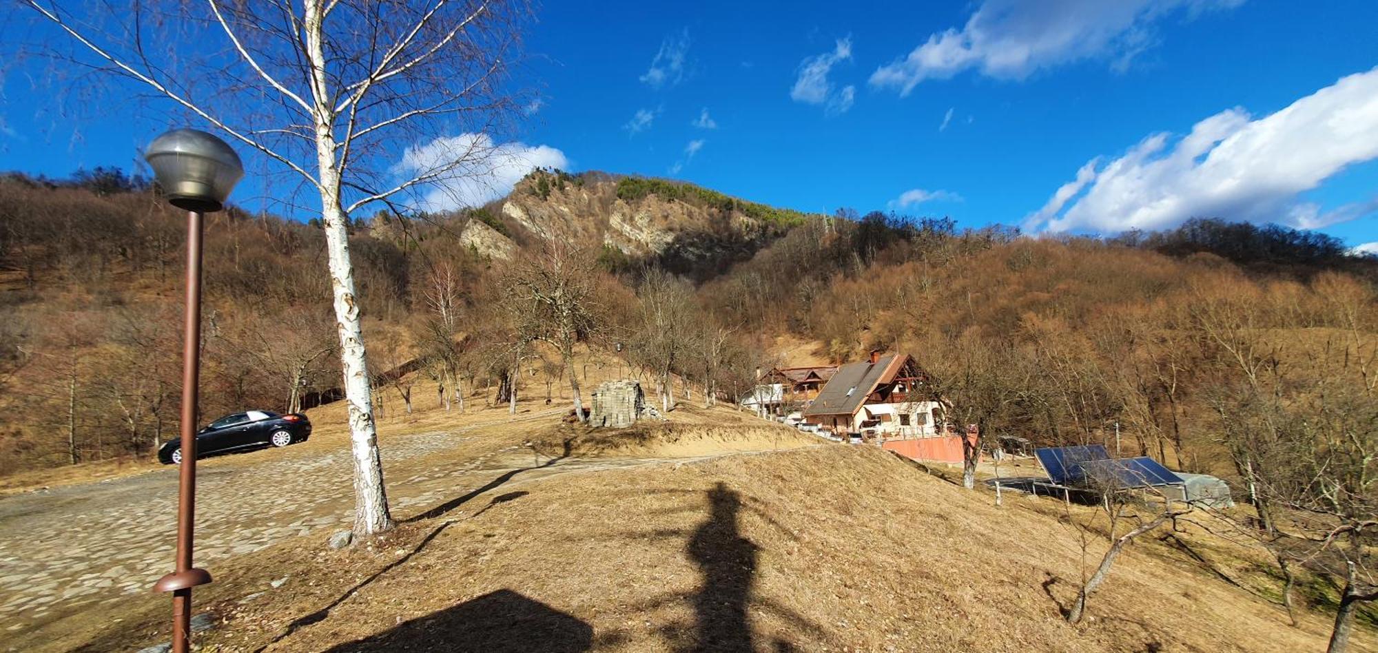 Casa Colt De Rai Villa Brezoi Exteriör bild